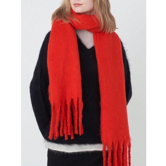 Red Wide Shawl Scarf With Tassels Fuzzy Knit - Picture 4 of 6